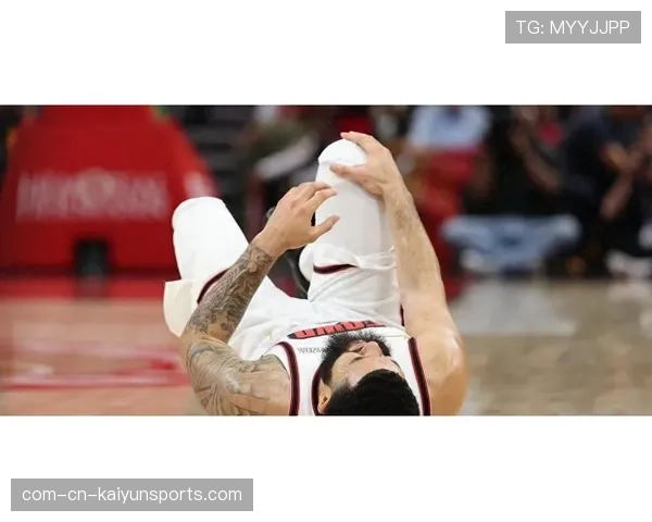 火箭后场指挥官状态待定，范弗里特膝盖问题赛前决定